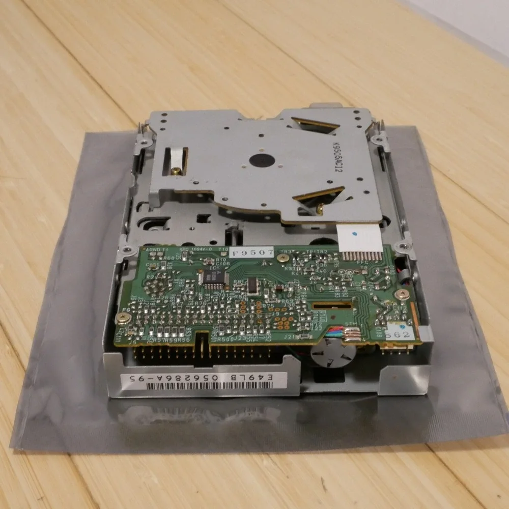TUV CITIZEN 3.5 inch 1.44MB Floppy Disk Drive 388617-802 Tested $ Working - 30